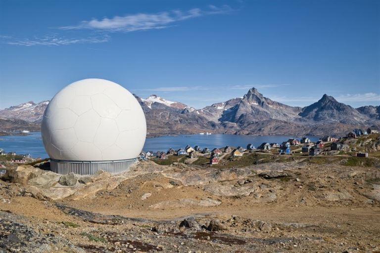 Satellitenanlage in Tasiilaq